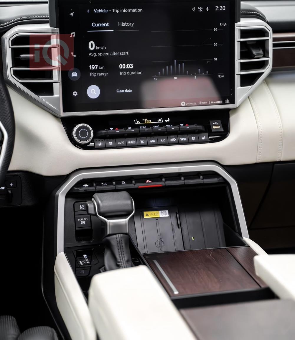 تويوتا سيكويا